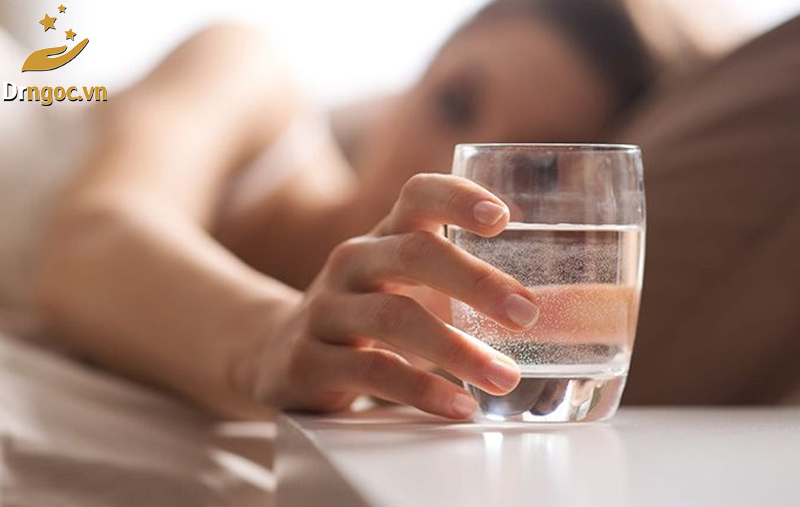 Uống nước sau khi ngủ dậy rất tốt cho sức khỏe